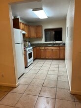 6350 Bissell St in Huntington Park, CA - Building Photo - Building Photo