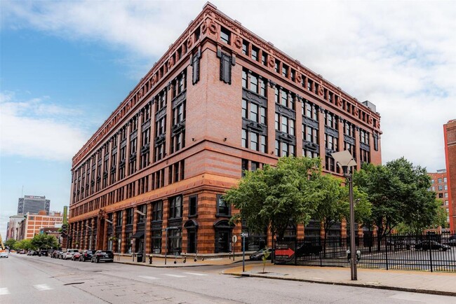 property at 1520 Washington Ave