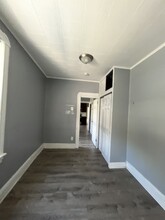 56 Rose Ave, Unit 4 first floor in Jersey City, NJ - Building Photo - Building Photo