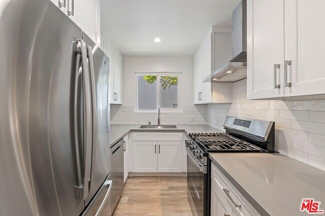 property at 1250 N Crescent Heights Blvd