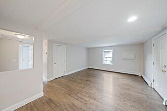 238 Neponset St in Canton, MA - Building Photo - Building Photo