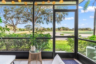 9001 Jacaranda Ln in Plantation, FL - Building Photo - Building Photo