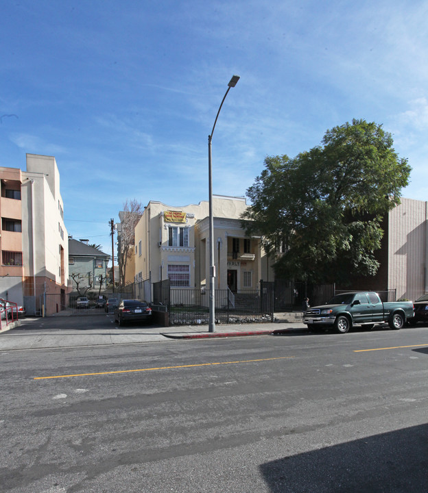 746 S Bonnie Brae St in Los Angeles, CA - Building Photo