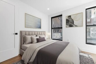 18 E 13th St in New York, NY - Building Photo - Building Photo