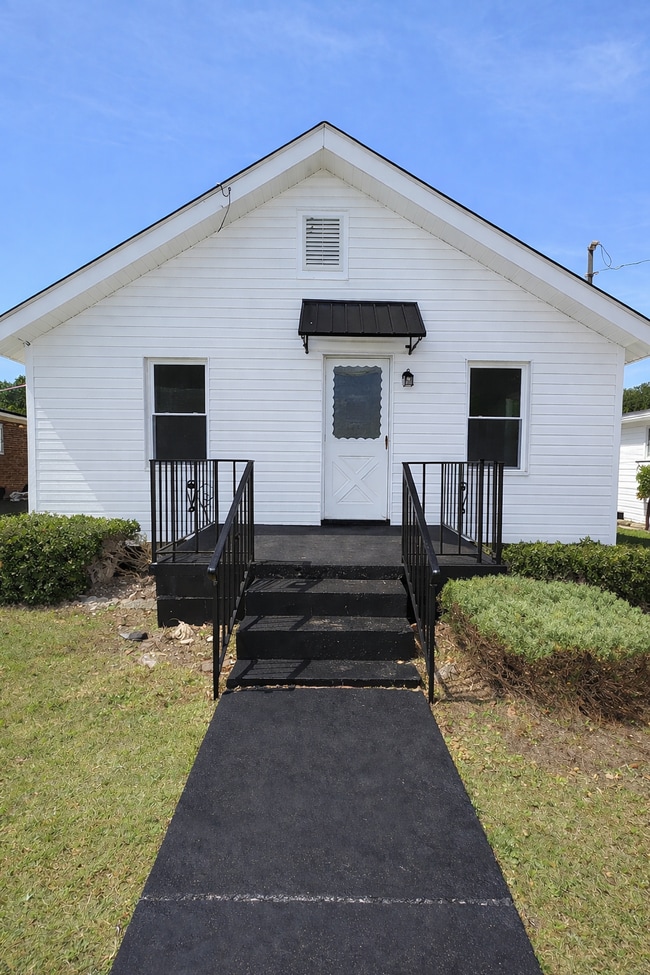 property at 1107 Fuller St