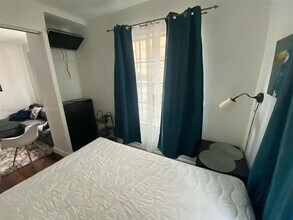 526 15th St in Miami Beach, FL - Building Photo - Building Photo