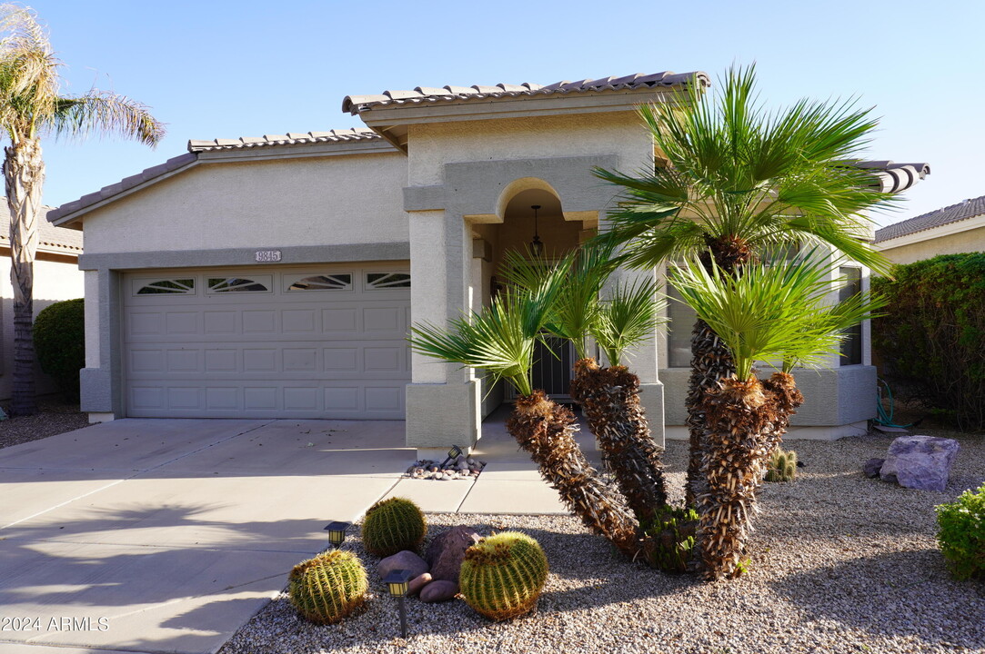 9845 E Fairview Ave in Mesa, AZ - Foto de edificio