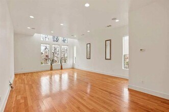 1600 N Haskell Ave. in Dallas, TX - Building Photo - Building Photo