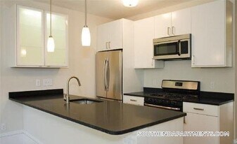 658 Massachusetts Ave in Boston, MA - Building Photo