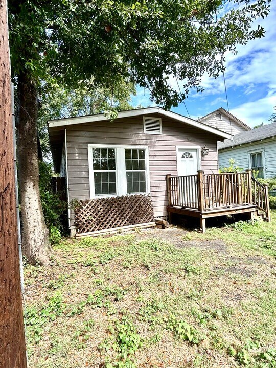 647 Cotton St in Baton Rouge, LA - Building Photo