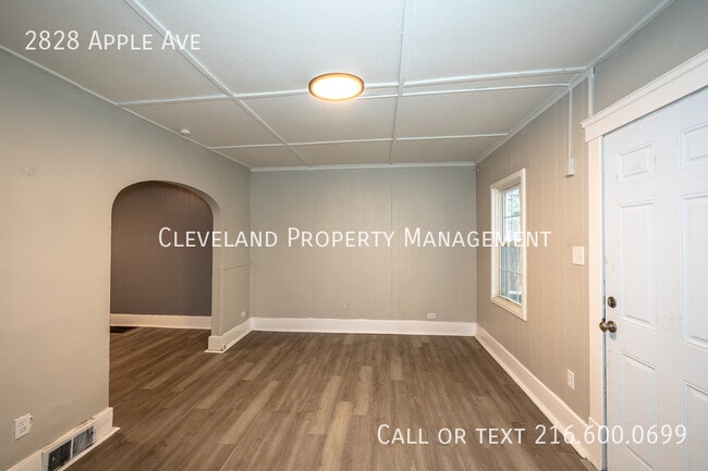 2828 Apple Ave in Lorain, OH - Building Photo - Building Photo