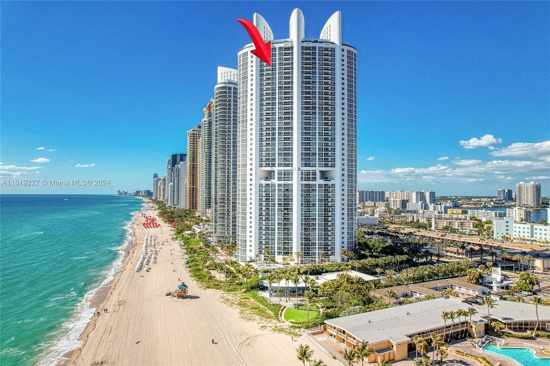 18201 Collins Ave in Sunny Isles Beach, FL - Building Photo