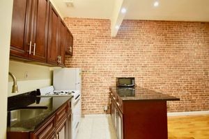 349 W 46th St-Unit -#S1 in New York, NY - Building Photo - Building Photo