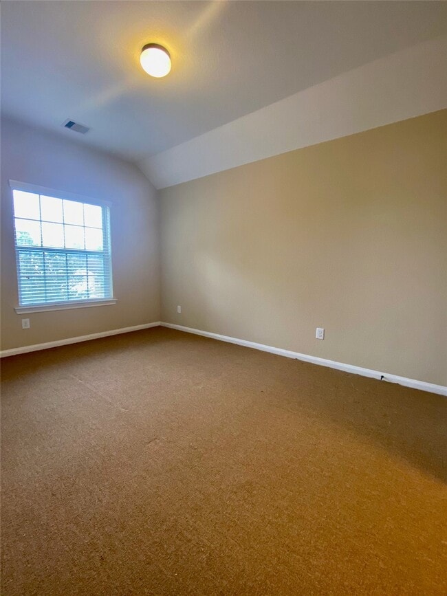 property at 15 Sagamore Ridge Pl