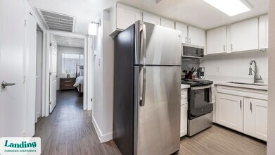 8546 N 59th Ave, Unit 217 in Glendale, AZ - Building Photo - Building Photo