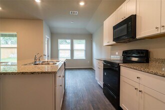 12509 Brahmin Dr in Austin, TX - Building Photo - Building Photo