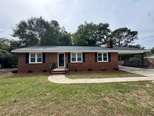 property at 821 Buck Swamp Rd