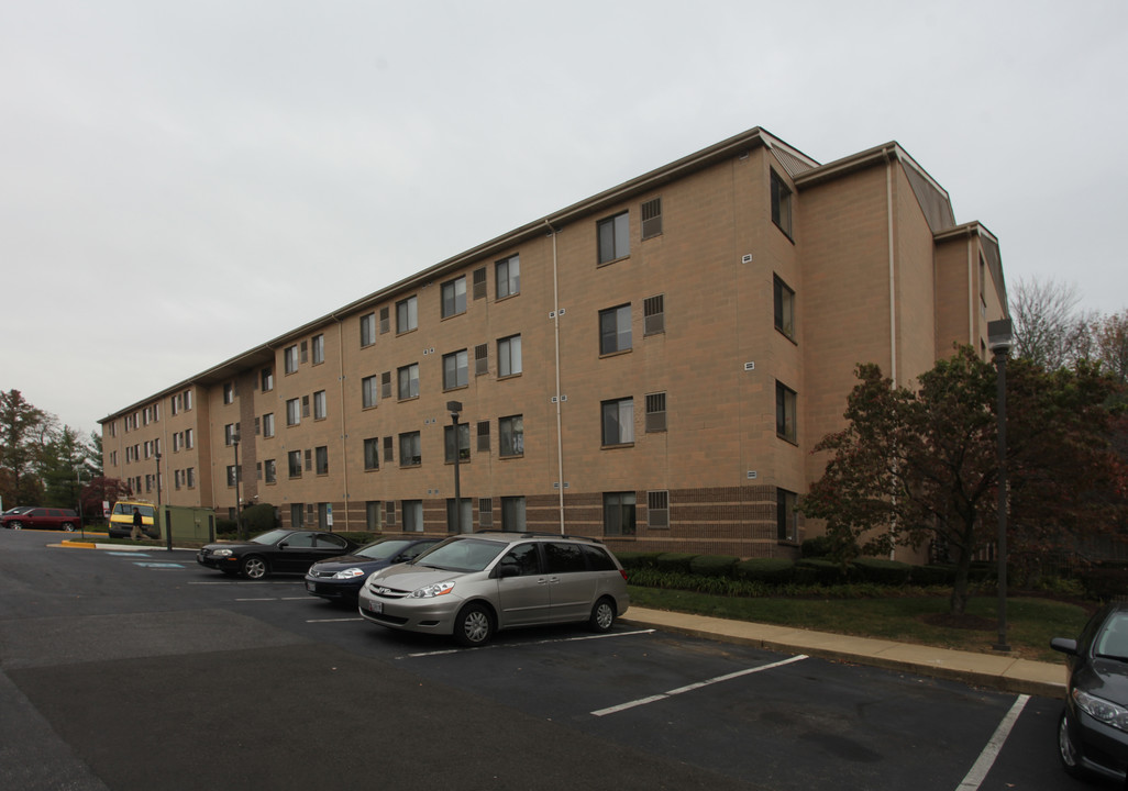 Mrs Philippines Apartments in Oxon Hill, MD - Building Photo