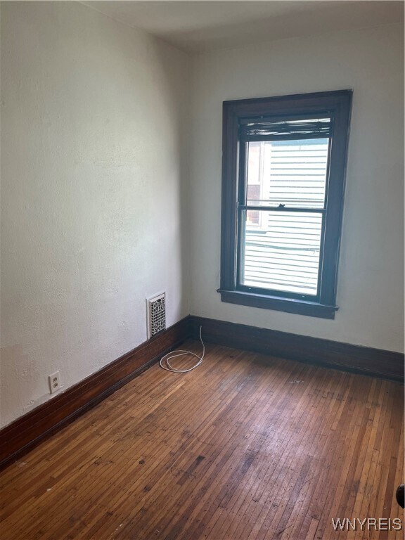 property at 352 Auburn Ave