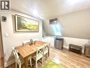9 Greenwood Forest Rd in Oro-Medonte, ON - Building Photo - Building Photo