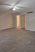 5644 N Anita Ave in Kansas City, MO - Building Photo - Building Photo