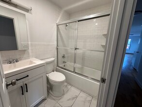 20 Taff Ave, Unit 2A in Stamford, CT - Building Photo - Building Photo