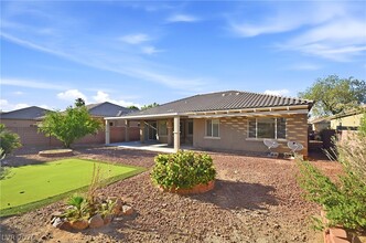 5707 Golden Leaf Ave in Las Vegas, NV - Building Photo - Building Photo