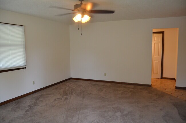 904 22nd St in Tell City, IN - Building Photo - Building Photo