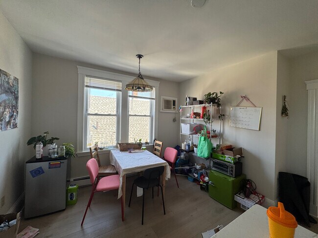 33 Shannon St, Unit 33 Shannon St. #3