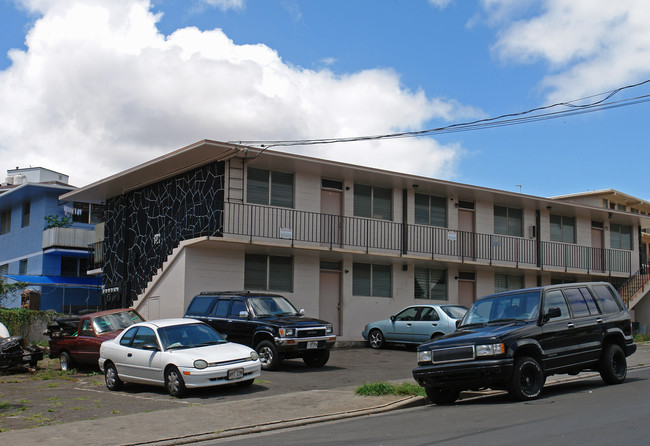 94-102 Pupupuhi St in Waipahu, HI - Foto de edificio - Building Photo