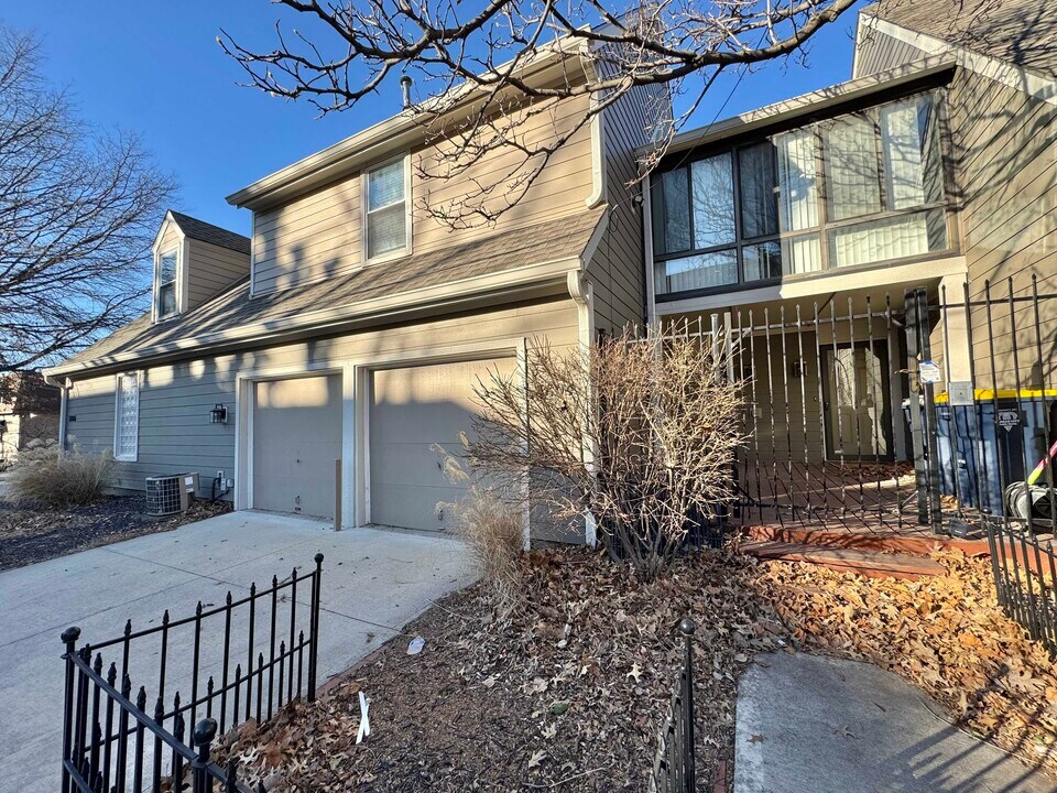 3804 Pennsylvania Ave in Kansas City, MO - Building Photo