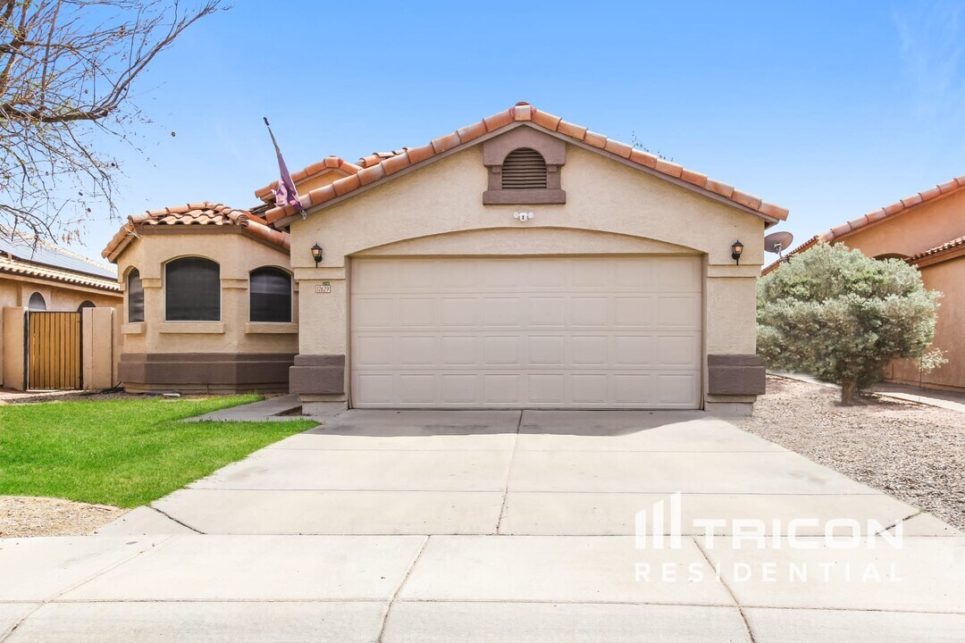12629 W Edgemont Ave in Avondale, AZ - Building Photo