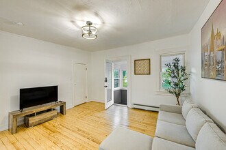 81 Southside Ave in Hastings On Hudson, NY - Foto de edificio - Building Photo