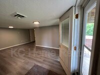 1114 E Myrtle St photo'