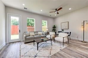 892 Paul Quinn St in Houston, TX - Foto de edificio - Building Photo