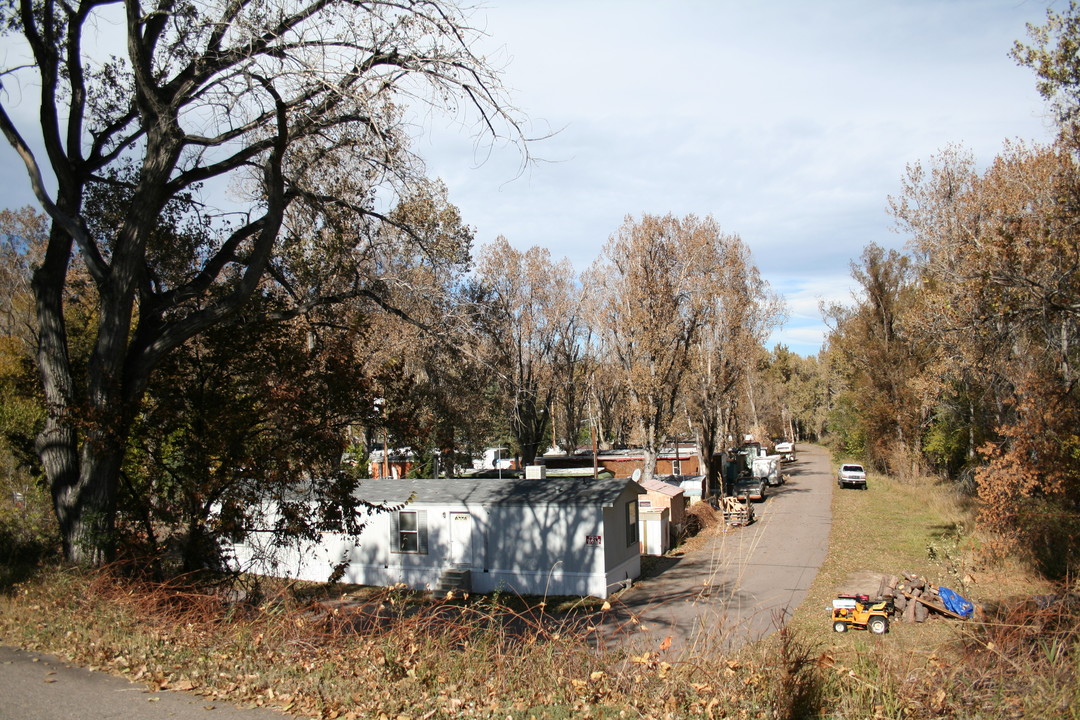 1561 S Foothills Hwy in Boulder, CO - Building Photo