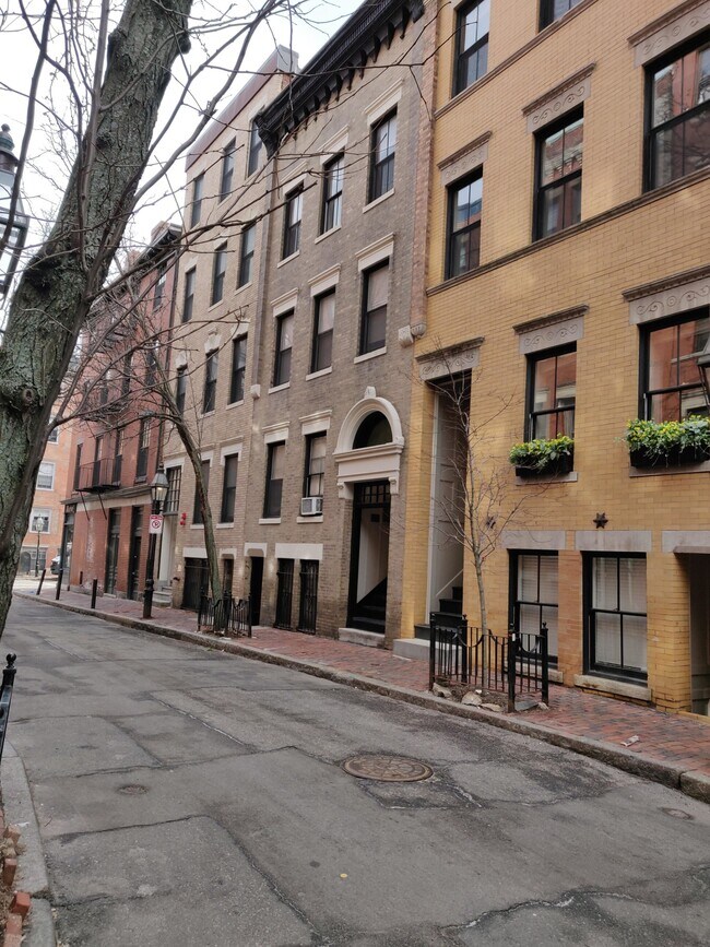 property at 10 Myrtle St