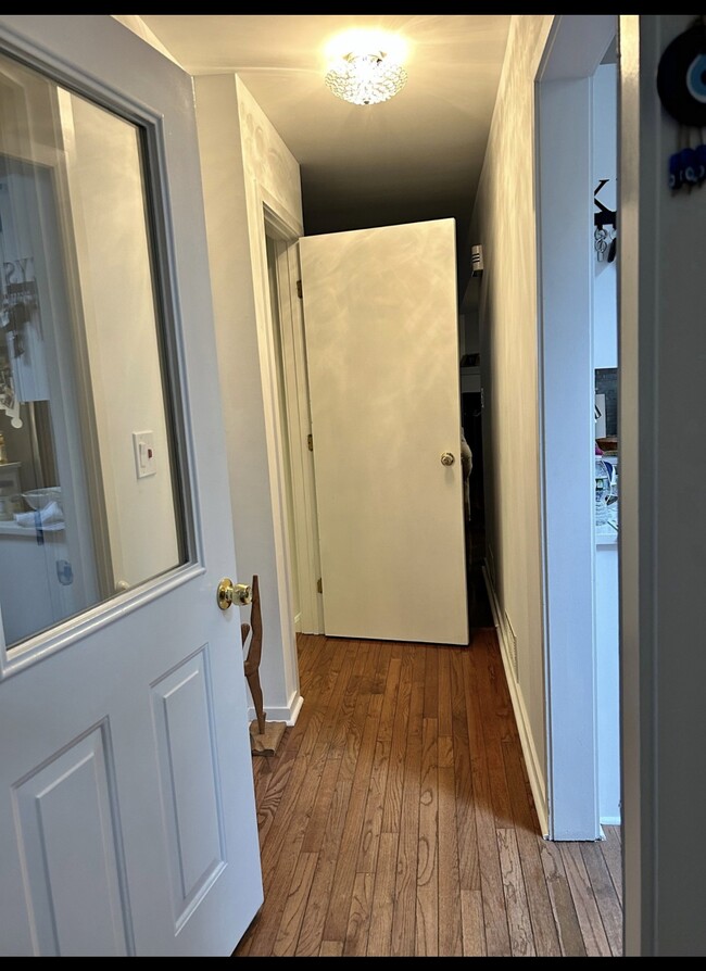 472 Wooded Ln, Unit Basement for rent in Shelton, CT - Building Photo - Building Photo