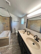 1404 E St in Hayward, CA - Building Photo - Building Photo