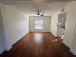 4416 Summer Oak Dr in Tampa, FL - Building Photo - Building Photo