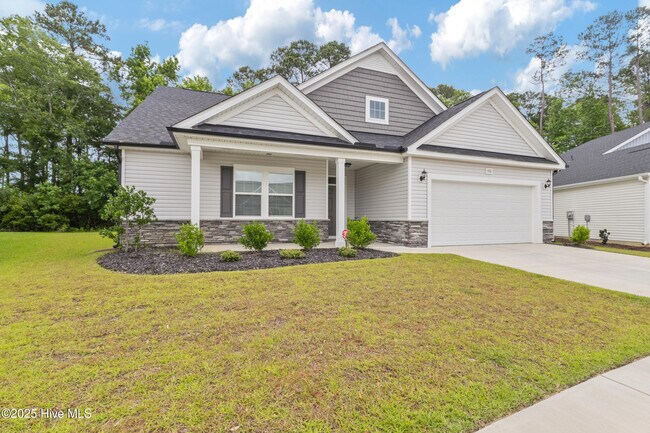 570 Tullimore Ln in Calabash, NC - Building Photo - Building Photo