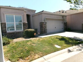 1561 Beck Cir in Stockton, CA - Building Photo - Building Photo