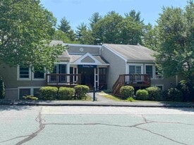 30 Wolf Rd in Lebanon, NH - Building Photo