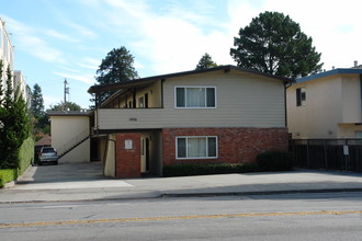 1026 El Camino Real in Burlingame, CA - Building Photo - Building Photo