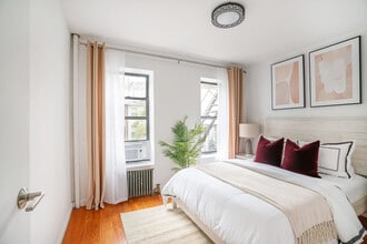 444 W 48th St in New York, NY - Building Photo - Building Photo