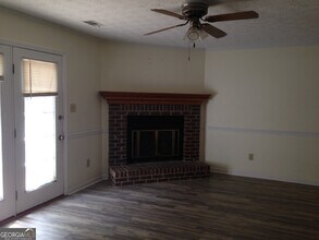 155 Williamsburg Way in Fayetteville, GA - Building Photo - Building Photo