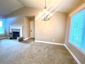 275 Norris Canyon Terrace in San Ramon, CA - Building Photo - Building Photo