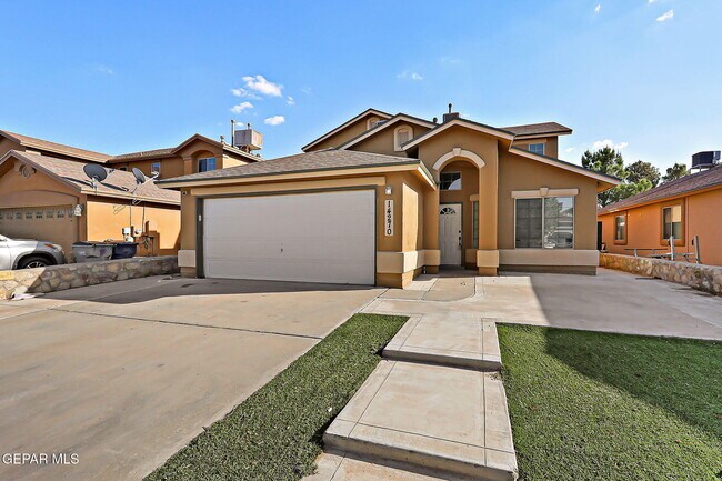 14270 Gil Reyes Dr in El Paso, TX - Building Photo - Building Photo