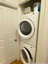 656 Massachusetts Ave, Unit 5 in Boston, MA - Foto de edificio - Building Photo