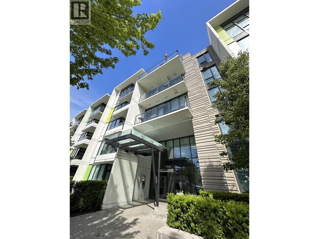 5687 Gray Ave in Vancouver, BC - Building Photo - Building Photo